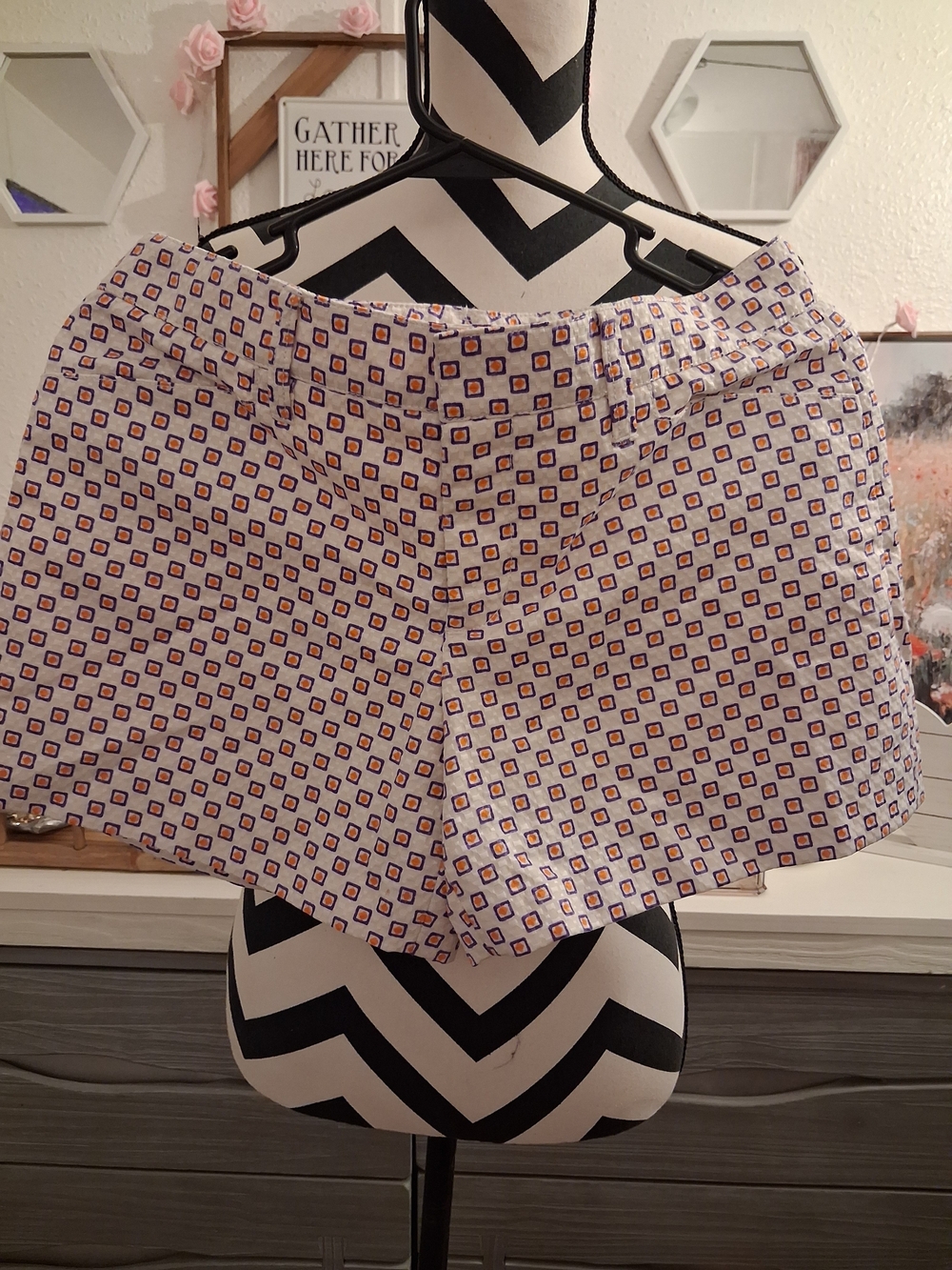 Club Monaco White Bermuda Shorts with Navy and Red Geometric Print